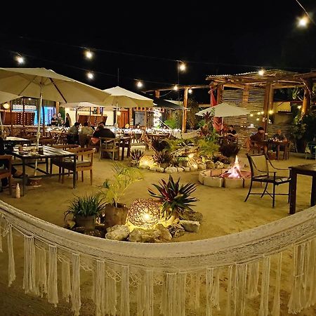 The All Inclusive Hostel - Food, Drinks And Transportation To The Beach And Cenotes Tulum Bagian luar foto