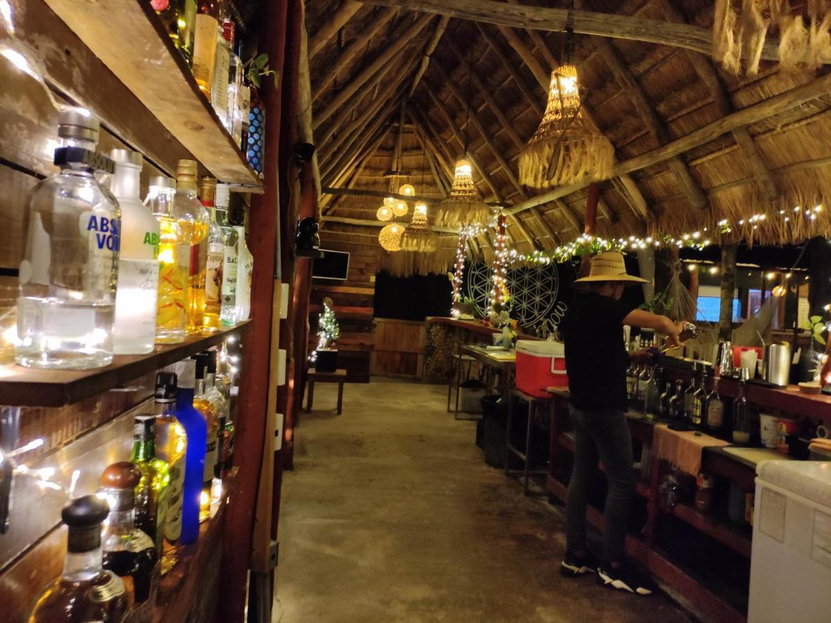 The All Inclusive Hostel - Food, Drinks And Transportation To The Beach And Cenotes Tulum Bagian luar foto